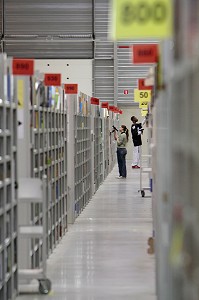 PLATEFORME LOGISTIQUE DE LA SOCIETE AMAZON 