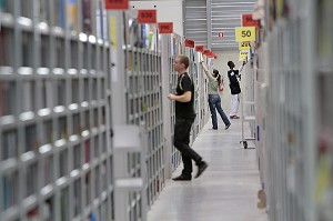 PLATEFORME LOGISTIQUE DE LA SOCIETE AMAZON 