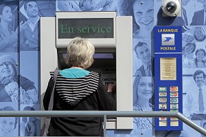 LA POSTE, SERVICE PUBLIC, FRANCE 