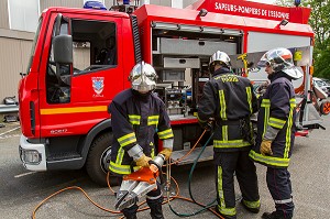 SAPEURS POMPIERS 