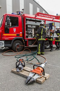 SAPEURS POMPIERS 