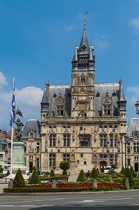 PLACE DE L'HOTEL DE VILLE, COMPIEGNE, (60) OISE, PICARDIE, FRANCE 