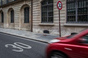 PARIS ZONE 30 KM/H 