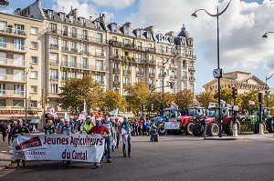 MANIFESTATION AGRICULTEURS A PARIS 