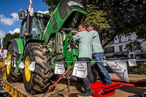 MANIFESTATION AGRICULTEURS A PARIS 