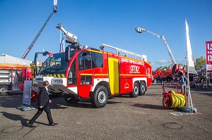 VEHICULES DE SAPEURS POMPIERS 