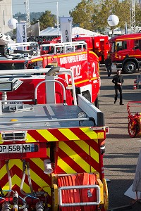 VEHICULES DE SAPEURS POMPIERS 