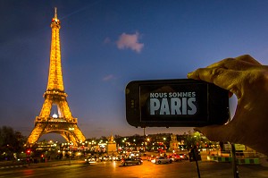 TOUR EIFFEL, NOUS SOMMES PARIS 