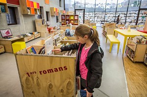 ILLUSTRATION ENFANT ET LA LECTURE 