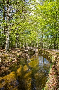 LE CANAL DU MIDI, L'HISTOIRE AU FIL DE L'EAU, LANGUEDOC ROUSSILLON MIDI PYRENEES 