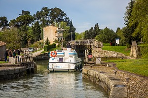 LE CANAL DU MIDI, L'HISTOIRE AU FIL DE L'EAU, LANGUEDOC ROUSSILLON MIDI PYRENEES 