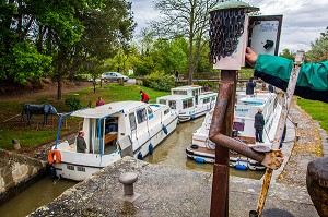 LE CANAL DU MIDI, L'HISTOIRE AU FIL DE L'EAU, LANGUEDOC ROUSSILLON MIDI PYRENEES 