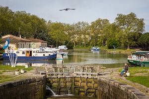 LE CANAL DU MIDI, L'HISTOIRE AU FIL DE L'EAU, LANGUEDOC ROUSSILLON MIDI PYRENEES 