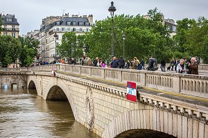 INONDATIONS, CRUE DE LA SEINE, PARIS 2016 