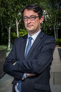 THOMAS DEGOS
