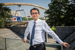 THOMAS DEGOS