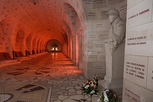 OSSUAIRE DE DOUAUMONT 