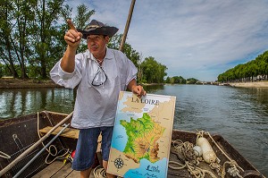 LA LOIRE AU FIL DE L'EAU, (45) LOIRET, REGION CENTRE VAL DE LOIRE, FRANCE 