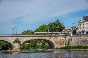 LA LOIRE AU FIL DE L'EAU, (45) LOIRET, REGION CENTRE VAL DE LOIRE, FRANCE 