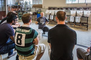 ATELIER DE BRASSAGE, LA MONTREUILLOISE, BIERE ARTISANALE 