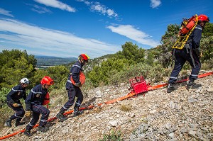 SAPEURS POMPIERS, DETACHEMENT D'INTERVENTIONS HELIPORTES FEU DE FORET 