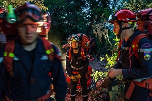 SAPEURS POMPIERS, DETACHEMENT D'INTERVENTIONS HELIPORTES FEU DE FORET 