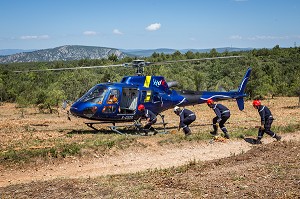 SAPEURS POMPIERS, DETACHEMENT D'INTERVENTIONS HELIPORTES FEU DE FORET 