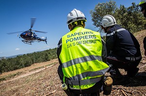 SAPEURS POMPIERS, DETACHEMENT D'INTERVENTIONS HELIPORTES FEU DE FORET 