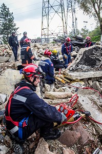 SAPEURS POMPIERS, SAUVETAGE DEBLAIEMENT 