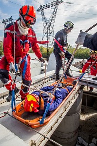 SAPEURS POMPIERS, SAUVETAGE DEBLAIEMENT 