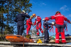 SAPEURS POMPIERS, SAUVETAGE DEBLAIEMENT 