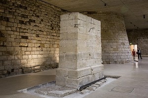 MUSEE DU LOUVRE