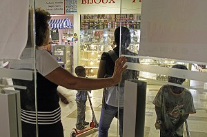 POLE PREVENTION JEUNES ET FAMILLES 