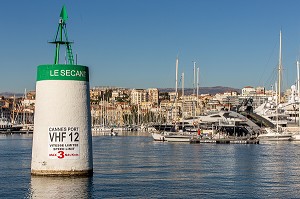 PORT DE CANNES, (06) ALPES MARITIMES, REGION SUD 