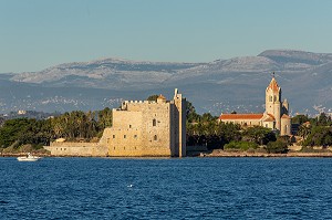 ILES DU LERINS, ILE SAINT HONORAT ET ABBAYE SAINT HONORAT, (06) ALPES MARITIMES, REGION SUD 