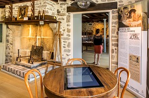 HOTEL LEPINAT, CENTRE D'INTERPRETATION DES PEINTRES DE LA VALLEE DE LA CREUSE, MUSEE INTERACTIF QUI JADIS HEBERGEAIT LES PEINTRES PAYSAGISTES, (23) CREUSE, LIMOUSIN, NOUVELLE AQUITAINE, FRANCE 