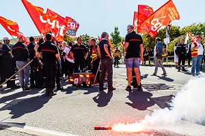 MANIFESTATION DE SAPEURS POMPIERS PROFESSIONNELS A L'APPEL DE LA CGT EN MARGE DU CONGRES NATIONAL DES SAPEURS POMPIERS DE FRANCE, VANNES, LE 20/09/19 