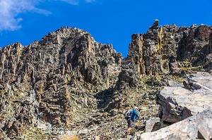 RANDONNEE VERS LE PIC DU CANIGOU DEPUIS LE REFUGE DE MARIAILLES PAR LE CHEMINEE, (66) PYRENEES-ORIENTALES, LANGUEDOC-ROUSSILLON, OCCITANIE 