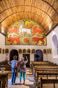 MOSAIQUE DU CERF BLANC, EGLISE DU GRAAL, TREHORENTEUC (35), BRETAGNE, FRANCE 