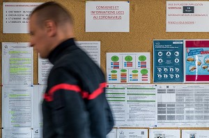 CONSIGNE DE SECURITE, GESTES BARRIERES ET PROTOCOLE D'INTERVENTION POUR LES SAPEURS-POMPIERS, UNE JOURNEE SUR LE FRONT DES INTERVENTIONS COVID 19, EN PREMIÈRE LIGNE AVEC LES SAPEURS-POMPIERS DE MEAUX, SEINE ET MARNE (77) 