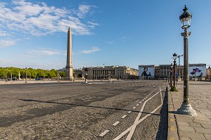 10H DU MATIN, PLACE DE LA CONCORDE QUASI VIDE LORS DU CONFINEMENT DE LA PANDEMIE DU COVID 19, PARIS, ILE DE FRANCE 