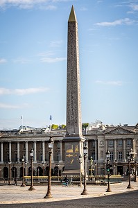 10H DU MATIN, PLACE DE LA CONCORDE QUASI VIDE LORS DU CONFINEMENT DE LA PANDEMIE DU COVID 19, PARIS, ILE DE FRANCE 