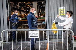 MARCHE DOMINICAL EMILE BERTRAND A SAINT MAURICE  VAL DE MARNE, IL DE FRANCE, FRANCE, EUROPE. 