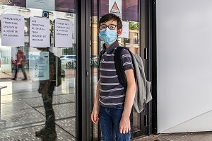 ILLUSTRATION RETOUR A L'ECOLE, RENTREE SCOLAIRE APRES CONFINEMENT LORS DU CONFINEMENT DE LA PANDEMIE DU COVID 19, CHARENTON LE PONT, ILE DE FRANCE, FRANCE, EUROPE 