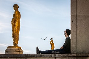 DECONFINEMENT SUR LE PARVIS DES LIBERTES ET DES DROITS DE L'HOMME, TROCADERO, (75) PARIS, ILE DE FRANCE, FRANCE 