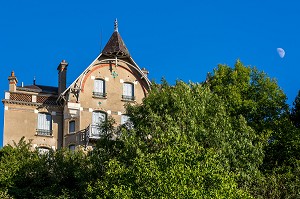 MAISON TRADITIONNELLE, CHATEL CENSOIR, YONNE, BOURGOGNE, FRANCE 