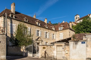 CHAMBRE ET TABLE D'HOTES, DEMEURE SAINT FRANCOIS, CHATEL CENSOIR, YONNE, BOURGOGNE, FRANCE 