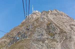 TELECABINE DU PIC DU MIDI DE BIGORRE, ALTITUDE DE 2876 METRES, BAGNERES DE BIGORRE, HAUTES PYRENEES, MIDI PYRENEES, OCCITANIE, FRANCE 