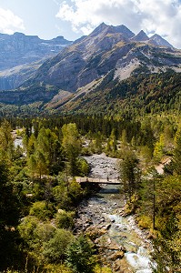 CIRQUE DE GAVARNIE AU PATRIMOINE MONDIAL DE L'UNESCO, GAVARNIE, HAUTES PYRENEES, MIDI PYRENEES, OCCITANIE, FRANCE 