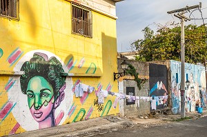 LINGE, MURS PEINT QUARTIER DE LA ATARAZANA, QUARTIER COLONIAL ENREGISTRE AU PATRIMOINE MONDIAL DE L'UNESCO, SAINT DOMINGUE, SANTO DOMINGO, REPUBLIQUE DOMINICAINE 